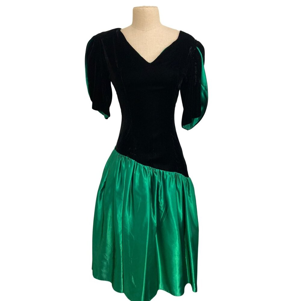Vintage Pantages Black Velvet and Green Satin Puff Sleeve Dress V-Neck